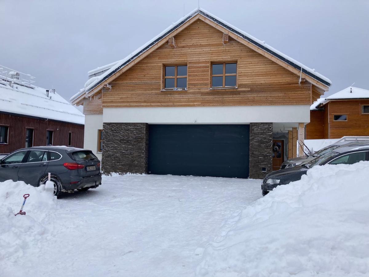 Apartmany Hacienda Boží Dar Exteriör bild